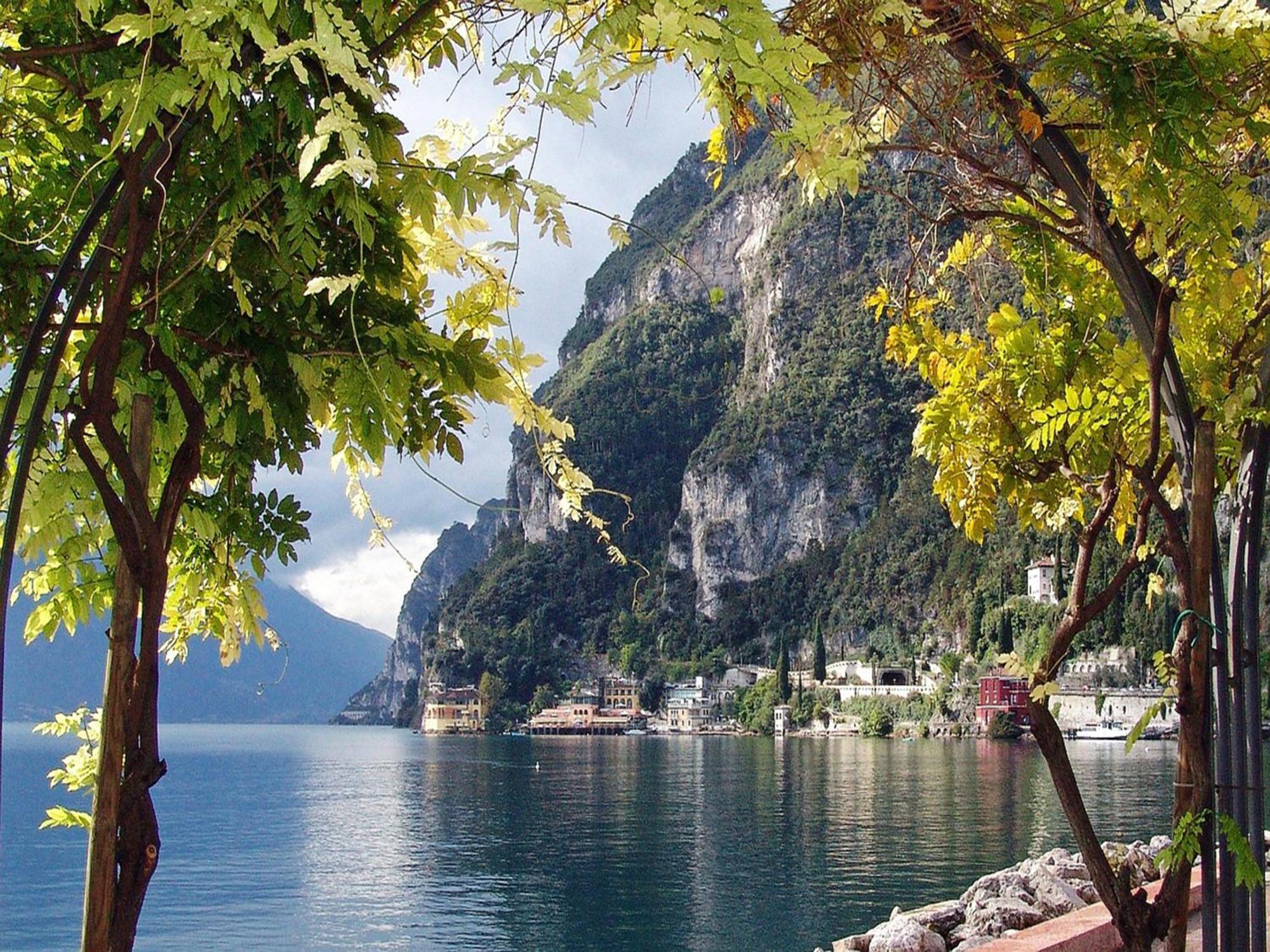 Infinity View Garda Lake Tenno Εξωτερικό φωτογραφία